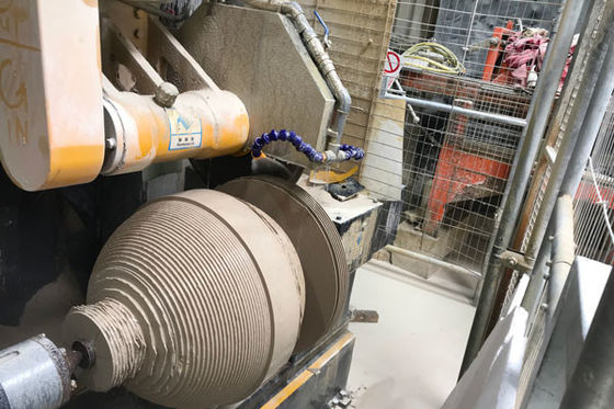 Μηχανή κοπής μεταλλικών στήλων 7.5kw Κεντρικός κινητήρας με μεγάλη χωρητικότητα κοπής