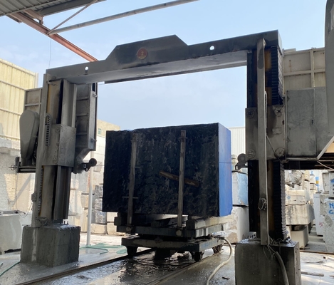 Μηχανή πέτρας 1300*2500mm για διαίρεση τεμαχίων και κατανάλωση νερού 4m3/h