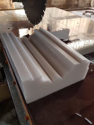 Μηχανή κοπής γραμμικού προφίλ PLC/CNC για τετράγωνες βαλούστερες, γραμμικές καμπύλες