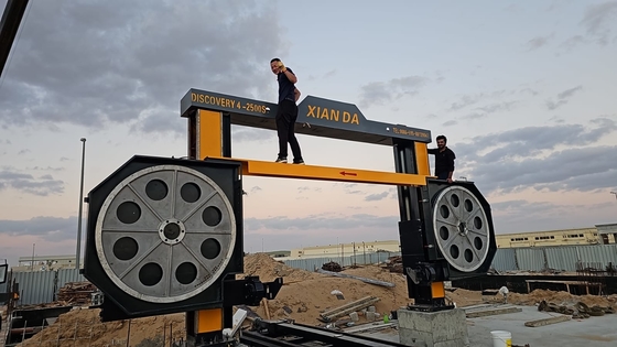 Πιστοποιημένο CE 11kw κύριο κινητήρα 4 άξονες μηχανή CNC για γρήγορη και ακριβή μηχανική