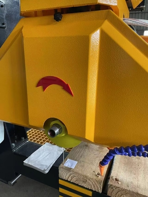 Xianda 5 άξονα Bridge Saw Machine Κόψιμο για το προφίλ