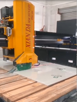 Χρήση νερού 3m3/h Xianda Stone Slab Cutting Machine για ακριβή κοπή