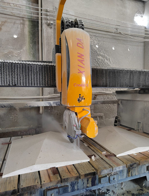 Xianda Ετικέτα Ιταλικό Σύστημα 5 Άξων CNC Bridge Saw Αυτόματη Μαρμάρινη Γρανίτη Κουαρτζή Σκιά Φρέναρισμός Μηχανήματα Κουζίνα Νεροχύτη Πίνακα Κατασκευή πέτρας Κόψιμο Machine Factory τιμή