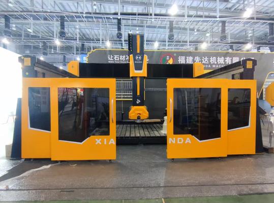 5 Άξονες CNC Router με 20 kW BT40 Σπιντέλ Πραγματικός 5 Άξονες Ταυτόχρονος Ελέγχος και Υβριδικό Σχεδιασμό Τραπέζιτος για την Κοπή Λίθου Ακρίβειας