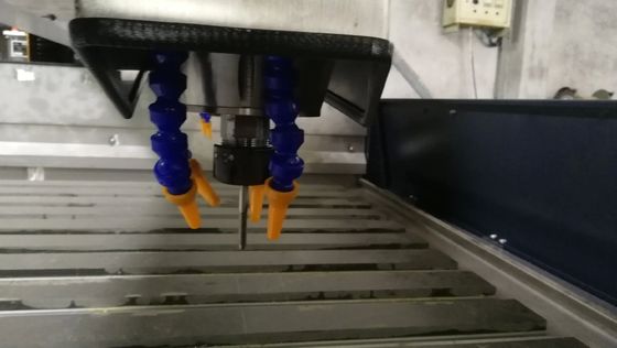 Επικεφαλής μηχανή τεχνητής ξυλείας