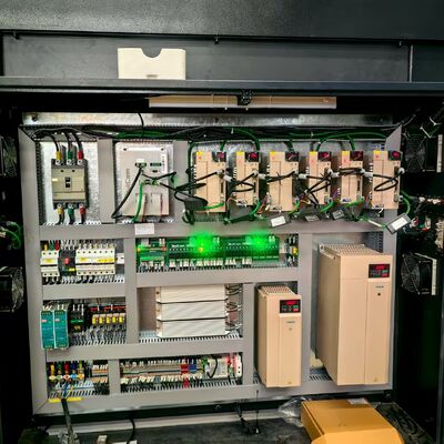 5 άξονας CNC Bridge Saw Stone Cutting Machine Τάλι cutter υψηλής ακρίβειας 32KW 120MM κόψιμο πάχος κιβώτιο ταχυτήτων