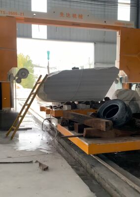 Μηχανή πριονιού συρματόσχοινου CNC διαμαντιού με μέγιστο μέγεθος επεξεργασίας 3500*3000*1800mm και κύριο κινητήρα 11kw για κοπή πέτρας