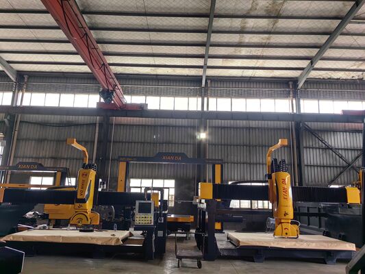 Αυτόματη μηχανή κοπής γέφυρας 5 άξων με σύστημα DDX για επεξεργασία πέτρας και μέγιστο μέγεθος 3200x2000mm