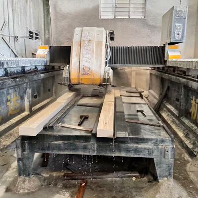 3 άξονες CNC γραμμική μηχανή κοπής και άλεσης υψηλής ακρίβειας πέτρα και Kerbstone μηχανή προφίλ