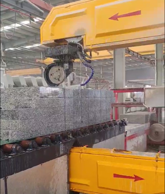 Περιστρεφόμενο 360° A-Axis Vertical CNC συρμάτινο πριόνι με μόνιμο μαγνήτη κύριο κινητήρα για κοπή πέτρας 2300 mm
