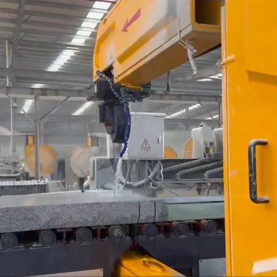 Περιστρεφόμενο 360° A-Axis Vertical CNC συρμάτινο πριόνι με μόνιμο μαγνήτη κύριο κινητήρα για κοπή πέτρας 2300 mm